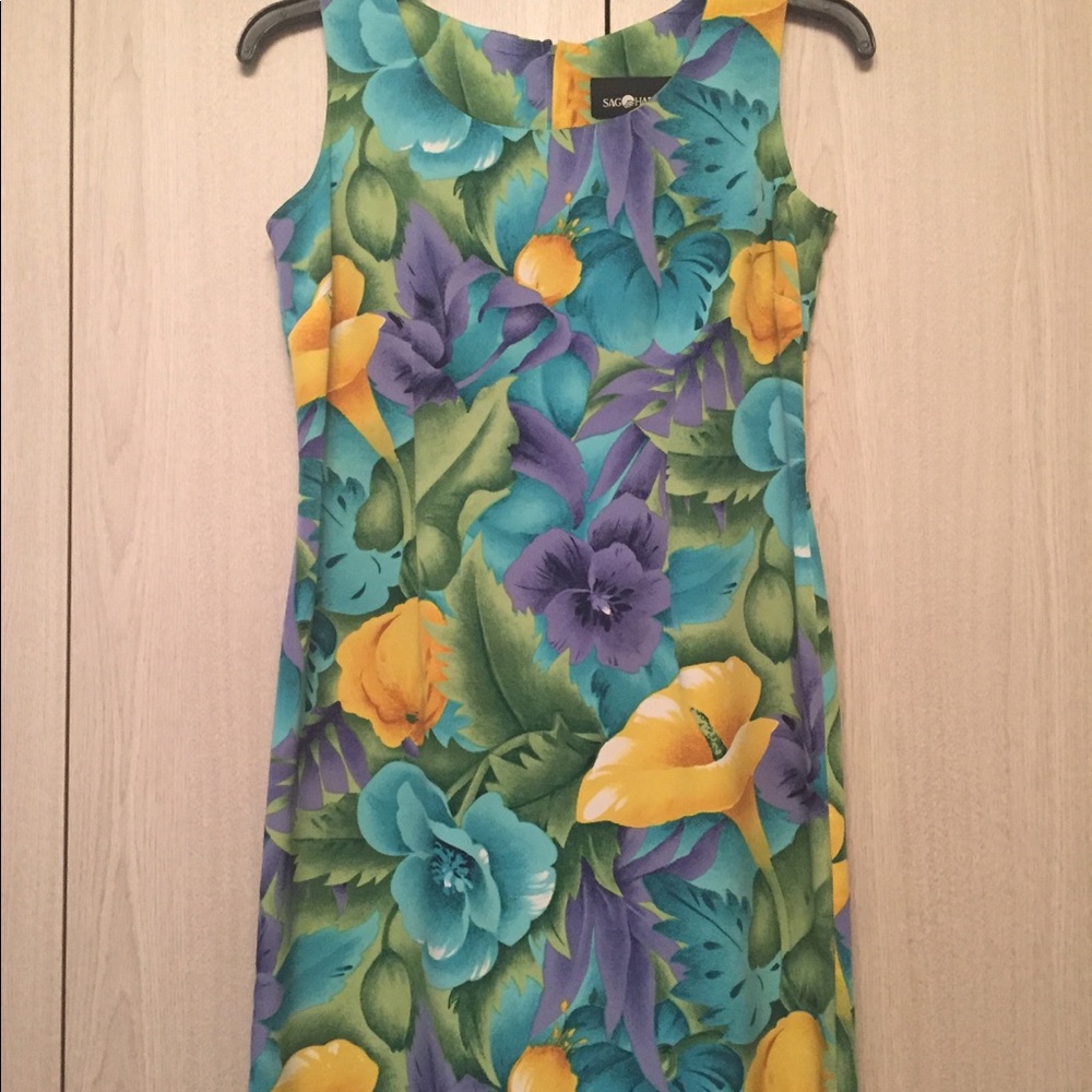Dress, Size 10. Gorgeous bright colored dress